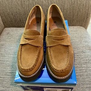 White Mountain “Gunner” Penny Loafers